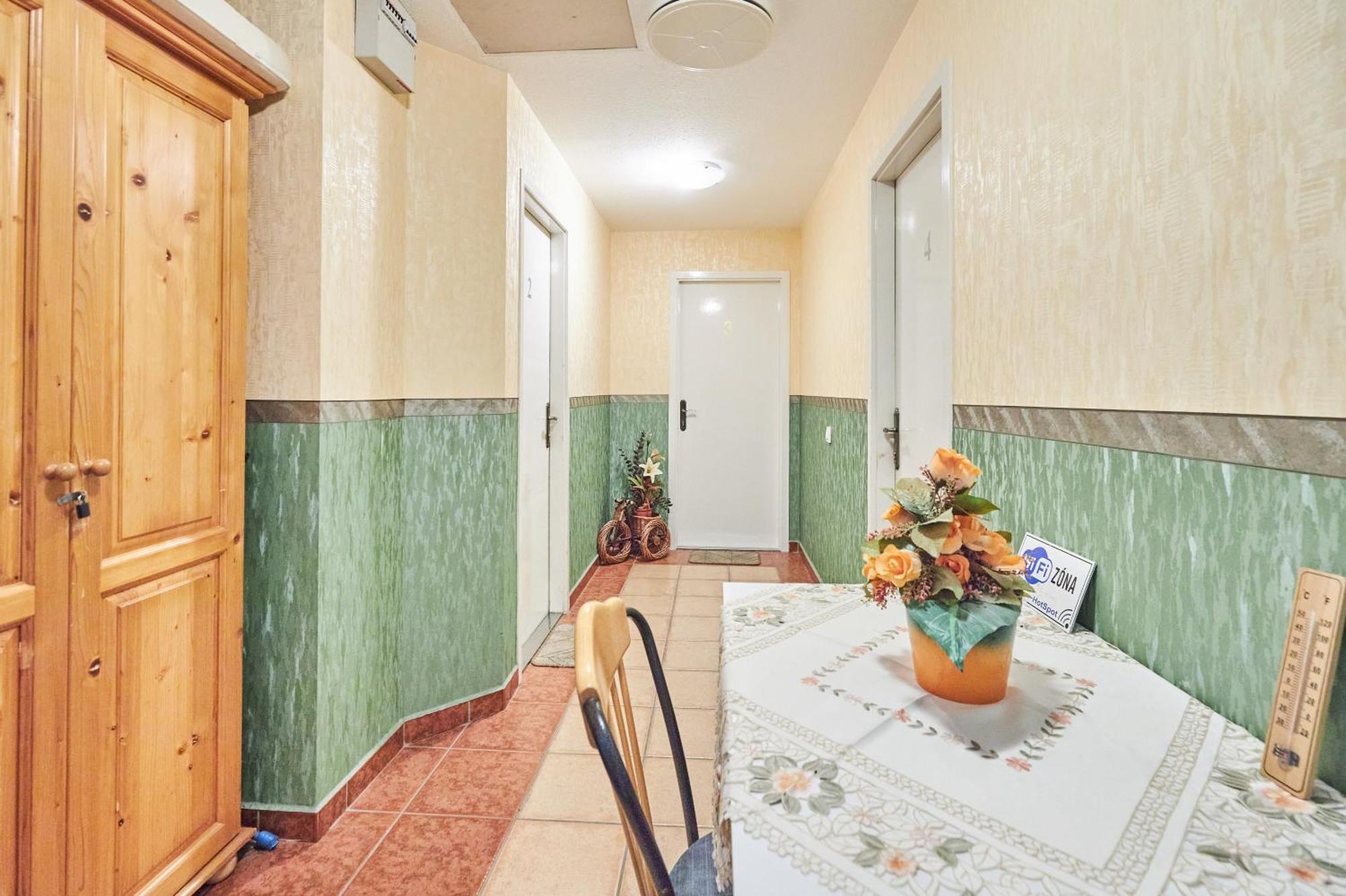 Ada Apartmanhaz Hajdúszoboszló Zewnętrze zdjęcie